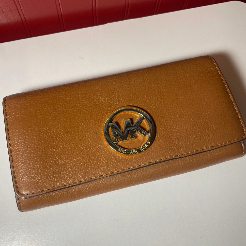 Michael Kors Womens Bifold Wallet Like New Designer Purse Bag Leather